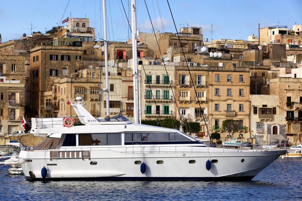 Riti Yacht Hotel Kalkara Kültér fotó